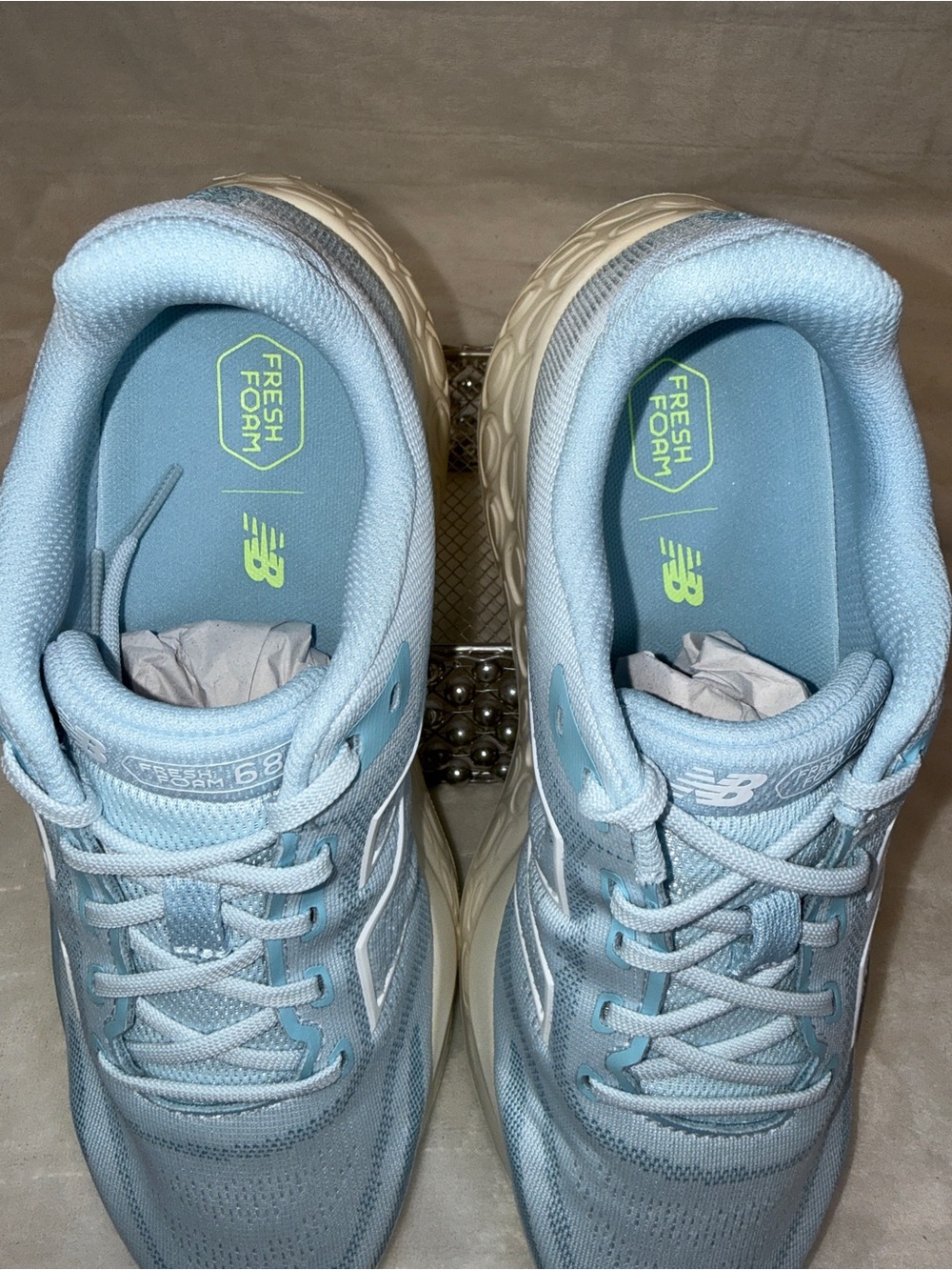 New Balance 680v8 Sneakers 👟💙 Women’s 9.5 or 8 Men’s Light Blue W680LT8 NEW - Picture 9 of 13